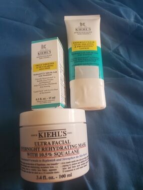 Kiehl's White & Teal Skincare Bundle